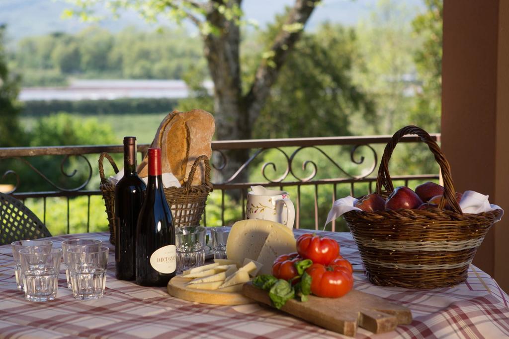 Poggiovalle Tenuta Italiana ชิตตา เดลลา ปีเอเว ภายนอก รูปภาพ