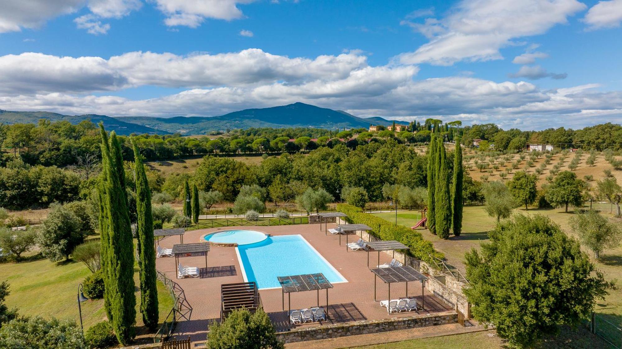 Poggiovalle Tenuta Italiana ชิตตา เดลลา ปีเอเว ภายนอก รูปภาพ