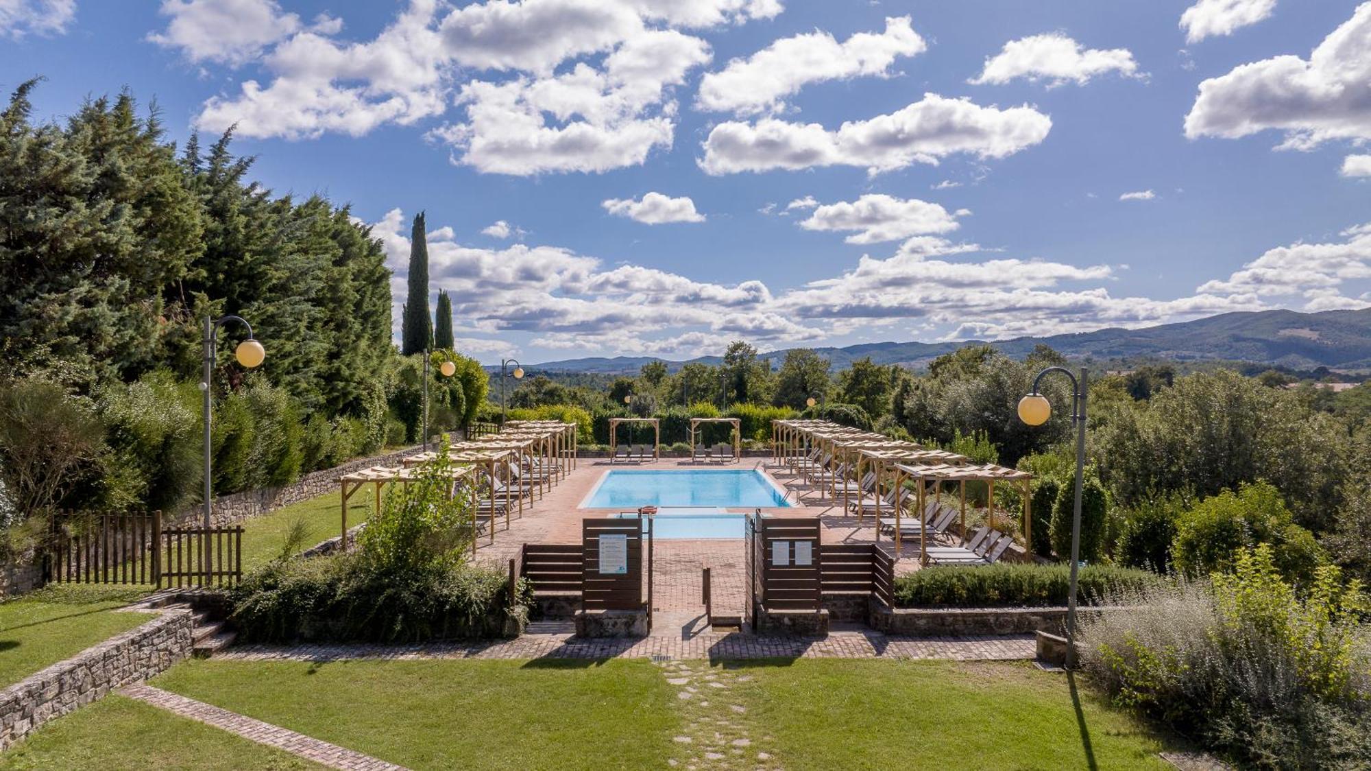 Poggiovalle Tenuta Italiana ชิตตา เดลลา ปีเอเว ภายนอก รูปภาพ