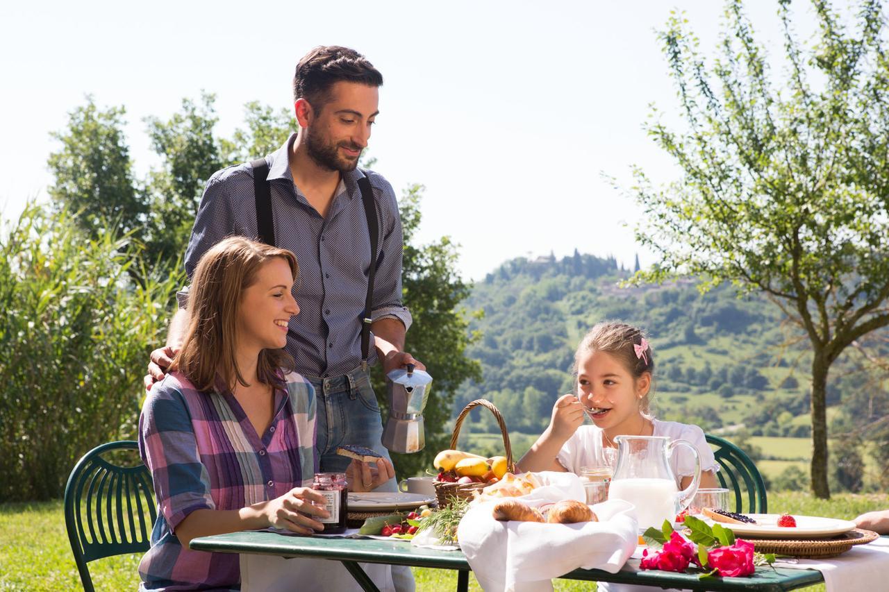 Poggiovalle Tenuta Italiana ชิตตา เดลลา ปีเอเว ภายนอก รูปภาพ